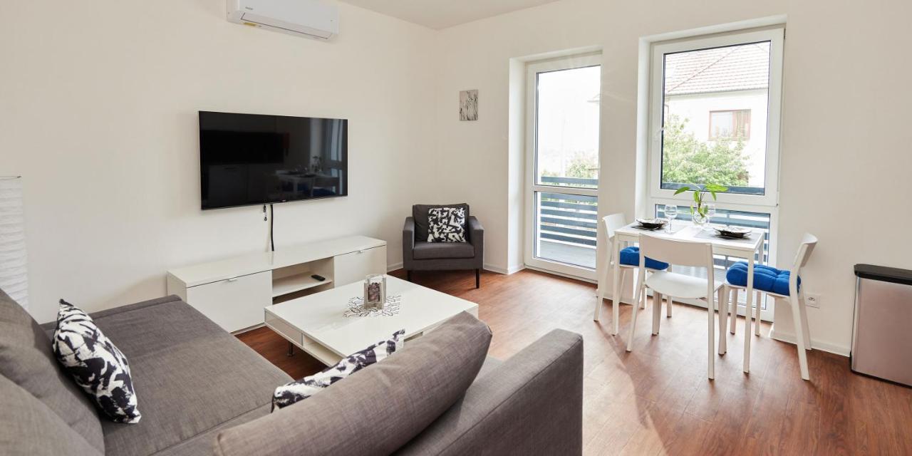 Ella Apartments Zlín Extérieur photo