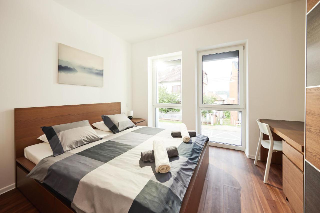 Ella Apartments Zlín Extérieur photo