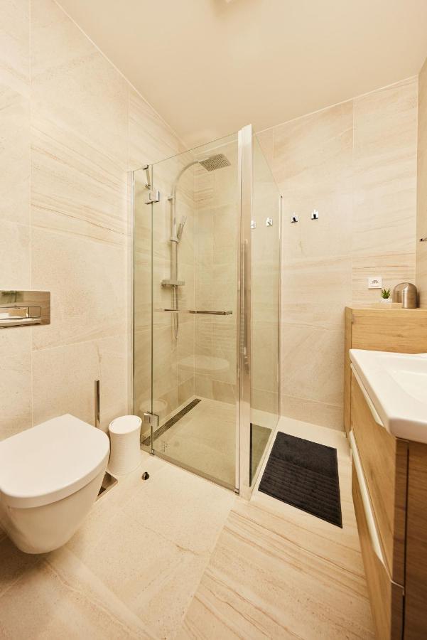 Ella Apartments Zlín Extérieur photo