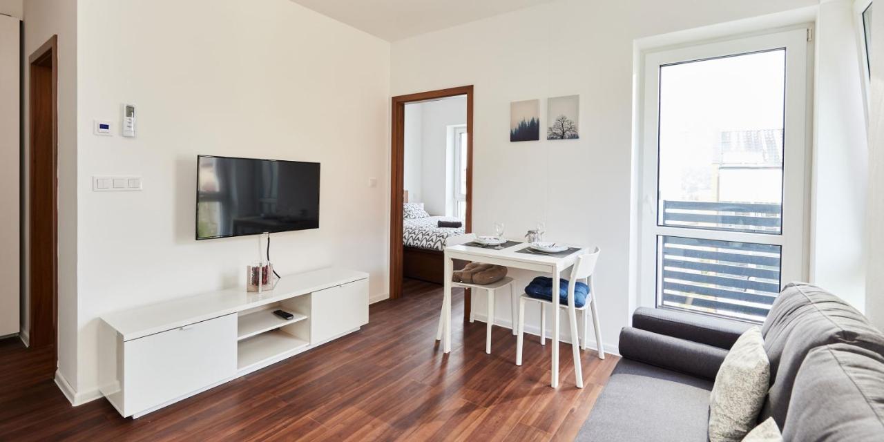 Ella Apartments Zlín Extérieur photo